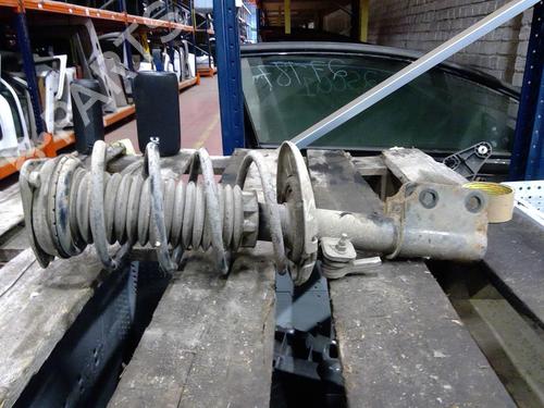Used Left front shock absorber PEUGEOT 308 II (LB_, LP_, LW_, LH_, L3_) 1.2 THP 110 (110 hp) 26156476
