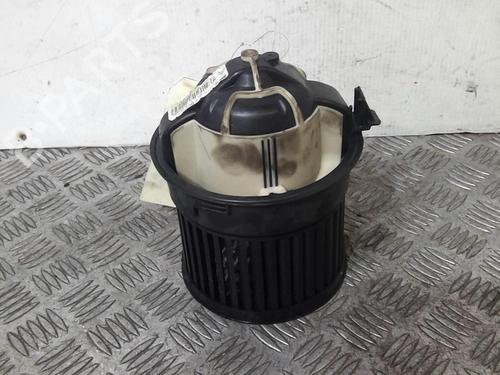 Heater blower motor PEUGEOT 308 I (4A_, 4C_) 1.6 HDi | BP20367068M62 