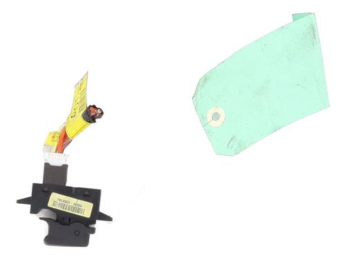 right-rear-window-switch-kia-carens-iii-mpv-un-2006-2007-2008-2009-2010-2011-2012-2013-30147672 main image