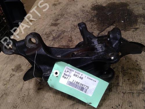 Fusée avant droite TOYOTA AYGO X (_B7_) 1.0 VVT-i (KGB70) (72 hp) 31878567