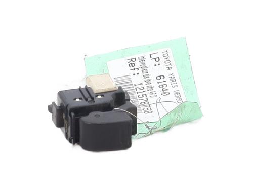 Used Right rear window switch TOYOTA YARIS VERSO (_P2_) 1.3 (NCP20_, NCP22_, NCP20R, NCP22R) (86 hp) 32455778