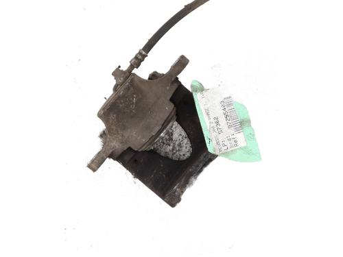 Used Right front brake caliper Right front brake caliper PEUGEOT 308 II (LB_, LP_, LW_, LH_, L3_) 1.6 HDi (92 hp) 23996153 23996153