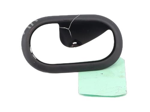 Used Front left interior door handle RENAULT CLIO III (BR0/1, CR0/1) 1.2 16V Hi-Flex (BR1U, CR1U) (75 hp) 31179311