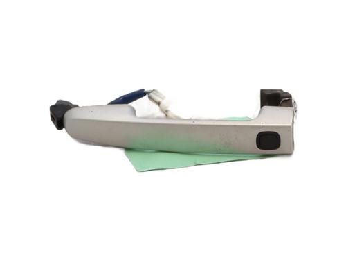 Used Front right exterior door handle TOYOTA YARIS (_P9_) 1.4 D-4D (NLP90_, NLP90R) (90 hp) 30823653