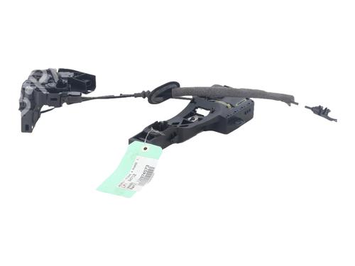 rear-left-lock-renault-megane-iv-hatchback-b9amn_-2015-39258262 main image