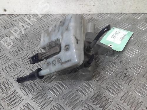 Brake master cylinder PEUGEOT 3008 I MPV (0U_) 1.6 HDi | BP20357747M77 