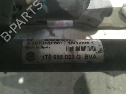 Used Front wiper motor VW TOURAN (1T1, 1T2) 1.9 TDI (105 hp) 21817205