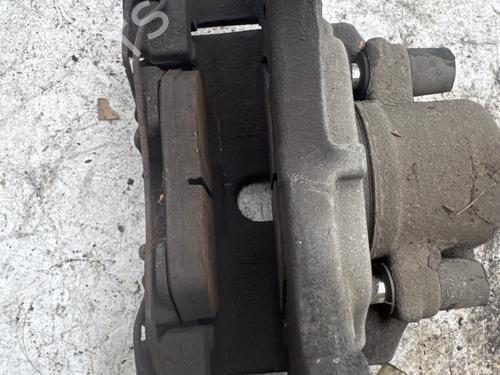Used Right front brake caliper Right front brake caliper AUDI TT (8J3) 2.0 TFSI (200 hp) 40613210 40613210
