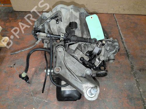 gearbox-renault-twingo-iii-bcm_-bca_-2014-37743441 main image