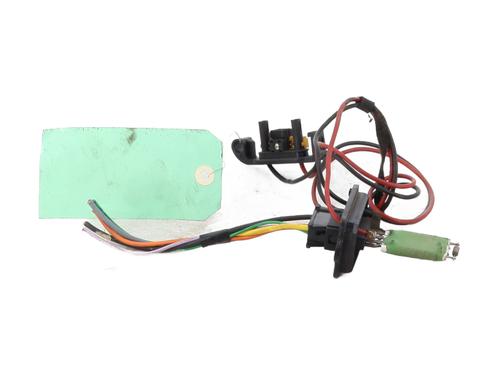 Varmeblæsermodstand RENAULT TWINGO II (CN0_) 1.2 16V (CN04, CN0B) | BP28528148M108