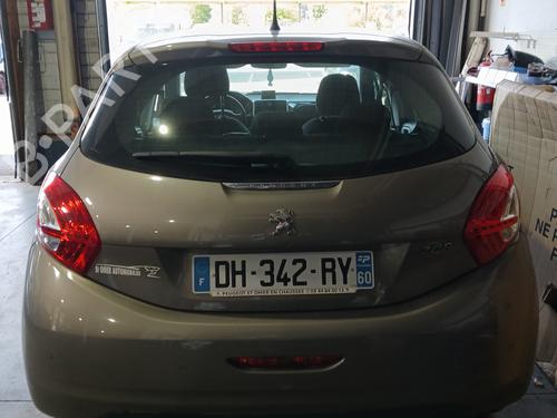 Left mirror PEUGEOT 208 I (CA_, CC_) 1.2 VTI 82 | BP32128549C26
