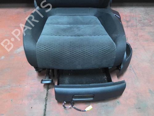 Left front seat VW GOLF PLUS V (5M1, 521) 1.6 TDI | BP30823746C15