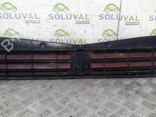 Used Grille PEUGEOT 205 II (20A/C) 1.4 (75 hp) 22003943