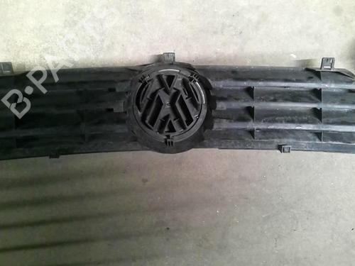 Used Grille VW POLO (6N2) 1.9 SDI (64 hp) 21998874