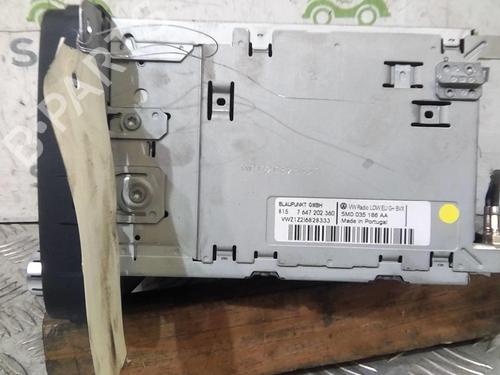 Used Radio VW POLO V (6R1, 6C1) 1.6 TDI (90 hp) 21812221