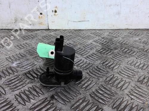 Used Washer pump Washer pump RENAULT CLIO V (B7_) 1.0 TCe 100 (B7MT) (101 hp) 24538503 24538503