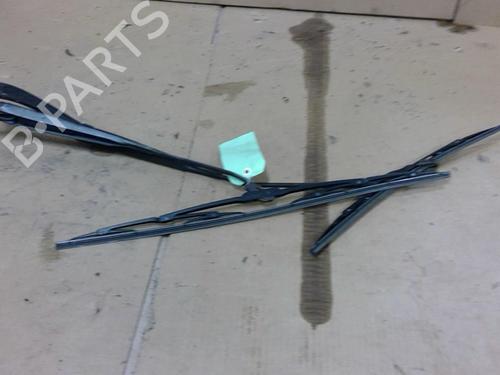 Used Front windshield wiper arm Front windshield wiper arm RENAULT MEGANE II (BM0/1_, CM0/1_) 1.5 dCi (BM0F, BM0T, BM2B, CM0F, CM0T) (82 hp) 28212867 28212867