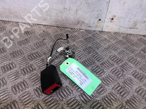 Used Seat buckle BMW 5 (F10) 518 d (150 hp) 20350812