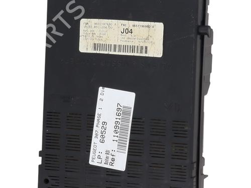 Fuse box PEUGEOT 307 (3A/C) 2.0 HDi 110 | BP28528171E1