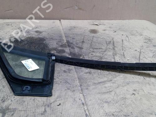 front-right-quarter-glass-renault-clio-iv-bh_-2012-2013-2014-2015-2016-2017-2018-2019-2020-2021-31823792 main image