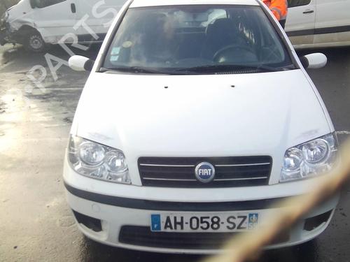 Right headlight FIAT PUNTO (188_) 1.3 JTD 16V | BP20360433C29 