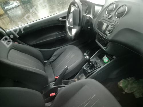 Right headlight SEAT IBIZA IV (6J5, 6P1) 1.4 | BP32061833C29 