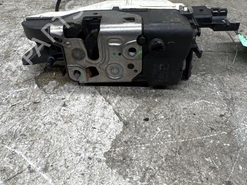 Fechadura frente esquerda Fechadura frente esquerda 38456105 38456105
