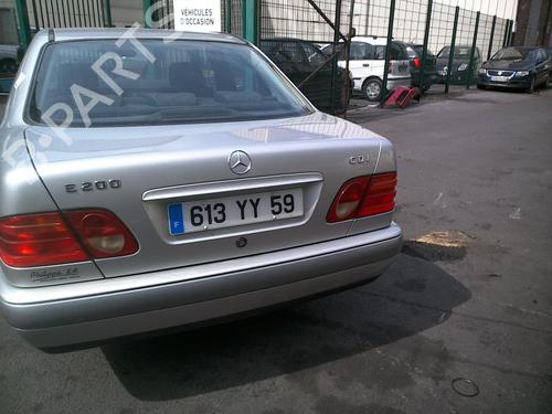 Right taillight MERCEDES-BENZ E-CLASS (W210) E 200 CDI (210.007) | BP21998929C35 