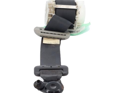Used Rear left seatbelt Rear left seatbelt TOYOTA YARIS (_P9_) 1.4 D-4D (NLP90_, NLP90R) (90 hp) 31166357 31166357