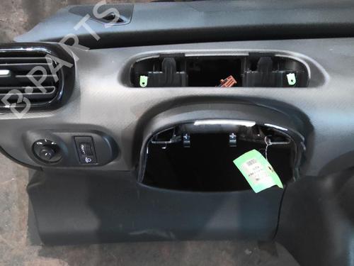 Dashboard CITROËN C4 CACTUS 1.2 THP 110 | BP20360923C46  - Image 9