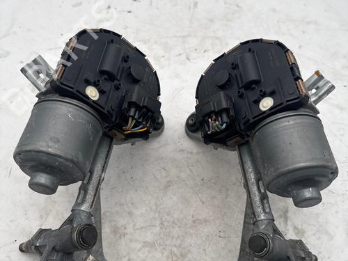 Used Front wiper motor Front wiper motor PEUGEOT 5008 (0U_, 0E_) 1.6 HDi (114 hp) 34256627 34256627