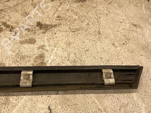Used Door moulding trim Door moulding trim PEUGEOT 309 I (10C, 10A) 1.4 (67 hp) 36591520 36591520