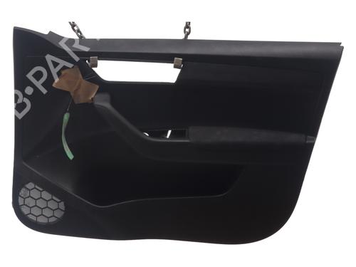 Verkleidung vorne rechts für SKODA FABIA III (NJ3) 1.0 (60 hp) 30915093