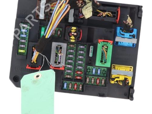 Fuse box CITROËN C4 Picasso II 1.6 HDi / BlueHDi 115 | BP39957266E1 - Image 2