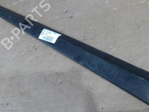door-moulding-trim-peugeot-308-i-4a_-4c_-2007-2008-2009-2010-2011-2012-2013-2014-2015-2016-30777381 main image