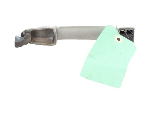 Used Rear left exterior door handle Rear left exterior door handle TOYOTA AURIS (_E15_) 2.0 D-4D (ADE150_, ADE150R) (126 hp) 33968589 33968589
