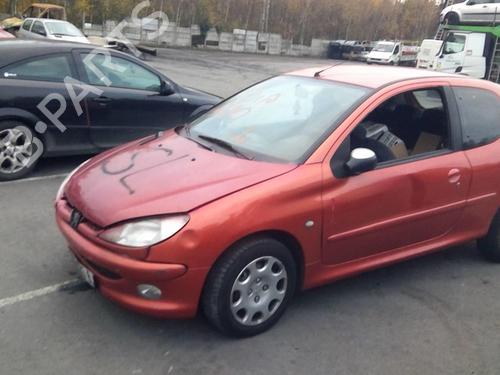 Right taillight PEUGEOT 206 Hatchback (2A/C) 1.9 D | BP20360556C35 