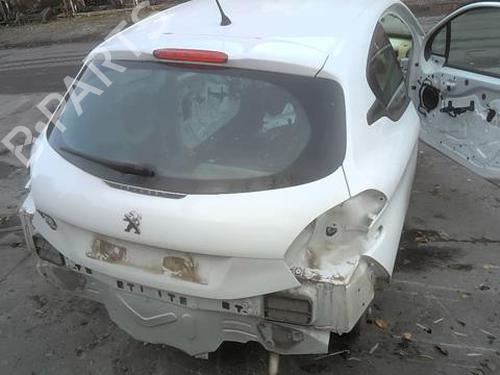 Engine control unit (ECU) PEUGEOT 208 I (CA_, CC_) 1.2 VTi 68 / PureTech 68 | BP22005627M57 