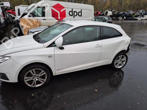 Right headlight SEAT IBIZA IV (6J5, 6P1) 1.4 | BP32061833C29 