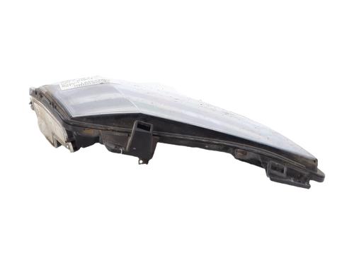 Used Left daytime light Left daytime light PEUGEOT 208 II (UB_, UP_, UW_, UJ_) 1.2 Hybrid 100 (101 hp) 40031182 40031182