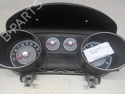 Used Instrument cluster Instrument cluster FIAT PUNTO (199_) 1.3 D Multijet (75 hp) 20359708 20359708