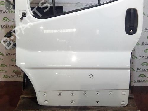 Used Left front door OPEL VIVARO A Van (X83) 2.0 CDTI (F7) (90 hp) 22000519