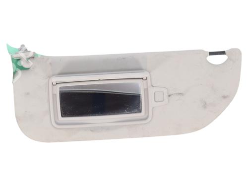 left-sun-visor-toyota-aygo-_b4_-2014-35902158 main image