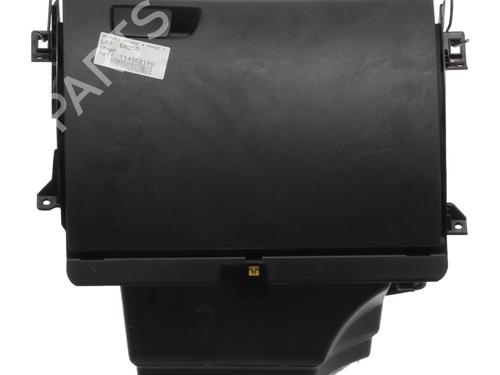 Used Glove box RENAULT MEGANE IV Hatchback (B9A/M/N_) 1.5 dCi 90 (B9A1) (90 hp) 30159574
