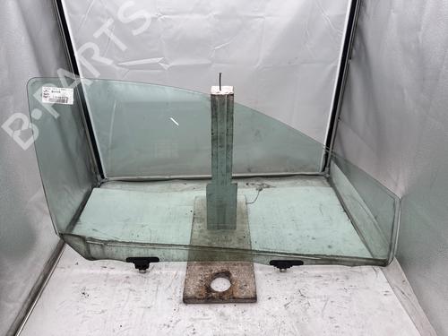 Used Front right door window Front right door window 38032935 38032935