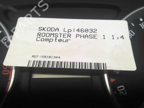 Used Instrument cluster Instrument cluster 21810211 21810211