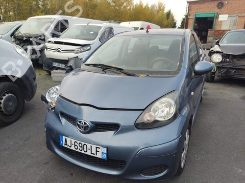 Left headlight TOYOTA AYGO (_B1_) 1.0 (KGB10_, KGB10R) | BP31961564C28