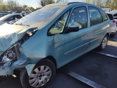 Right headlight CITROËN XSARA PICASSO (N68) 2.0 HDi | BP28080125C29 
