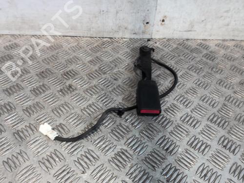 Used Seat buckle Seat buckle HONDA JAZZ III (GE_, GG_, GP_, ZA_) 1.3 i (GE6, GG3, GG6) (100 hp) 21059285 21059285