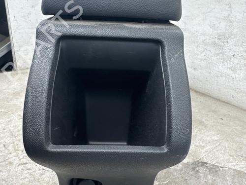 Middle console RENAULT MEGANE III Hatchback (BZ0/1_, B3_) | BP38060992I22 - Image 2